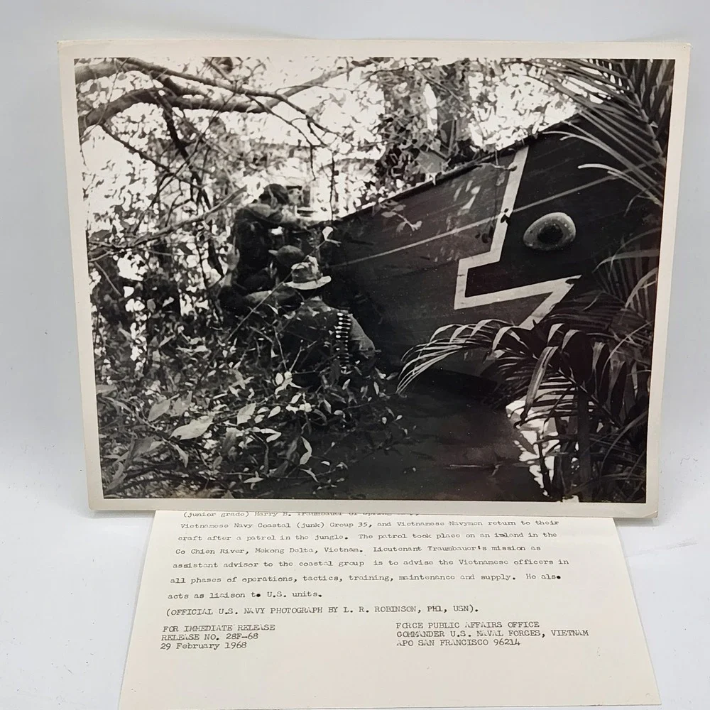 Vietnam 1968 Riverine Navy Junk Boat Jungle Patrol Advisors Original Photo 8x10